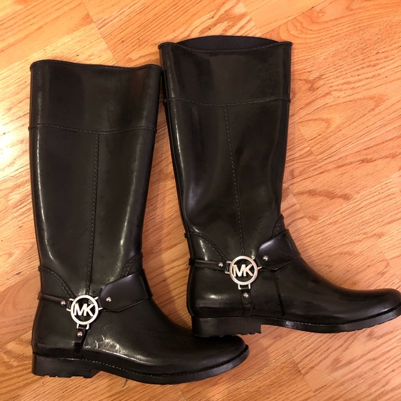 SOLD NWT Michael Kors Rain Boot - Picture 1 of 5